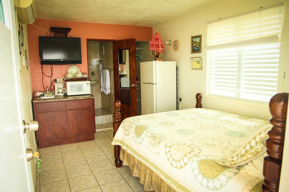 Casa Robinson Guest House Isla Culebra Exterior photo